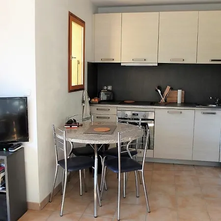 Mini N°78 A Alba Rossa Nyaraló *